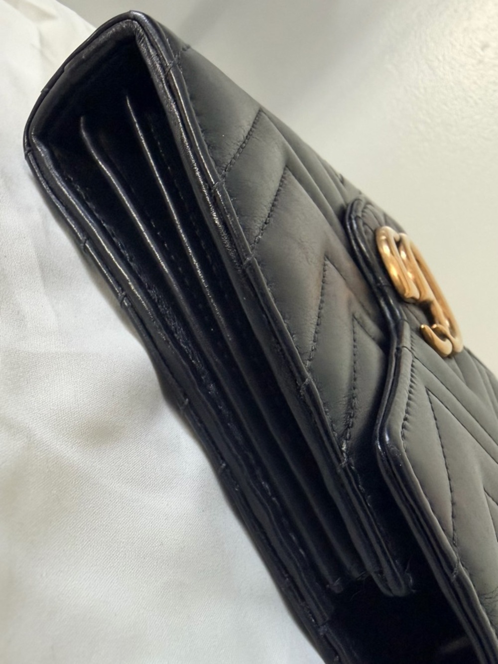 Authenticated Gucci GG Marmont Black Chevron Leather Wallet on Chain Gold - Picture 7 of 14